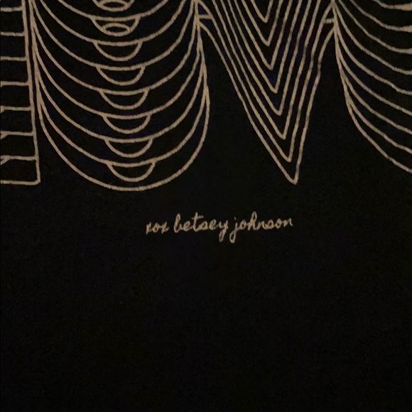 🖤💗💙 BETSEY JOHNSON PERFORMANCE “LOVE” TEE - Picture 5 of 6